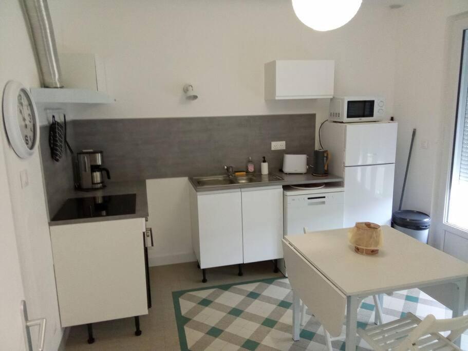 Charmante Maison Pres Du Centre Ville 阿姆博斯 外观 照片